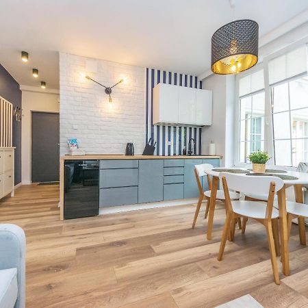Glow Apartments, Apartament Dluga 69 グダニスク エクステリア 写真