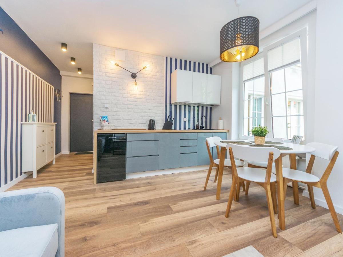 Glow Apartments, Apartament Dluga 69 グダニスク エクステリア 写真