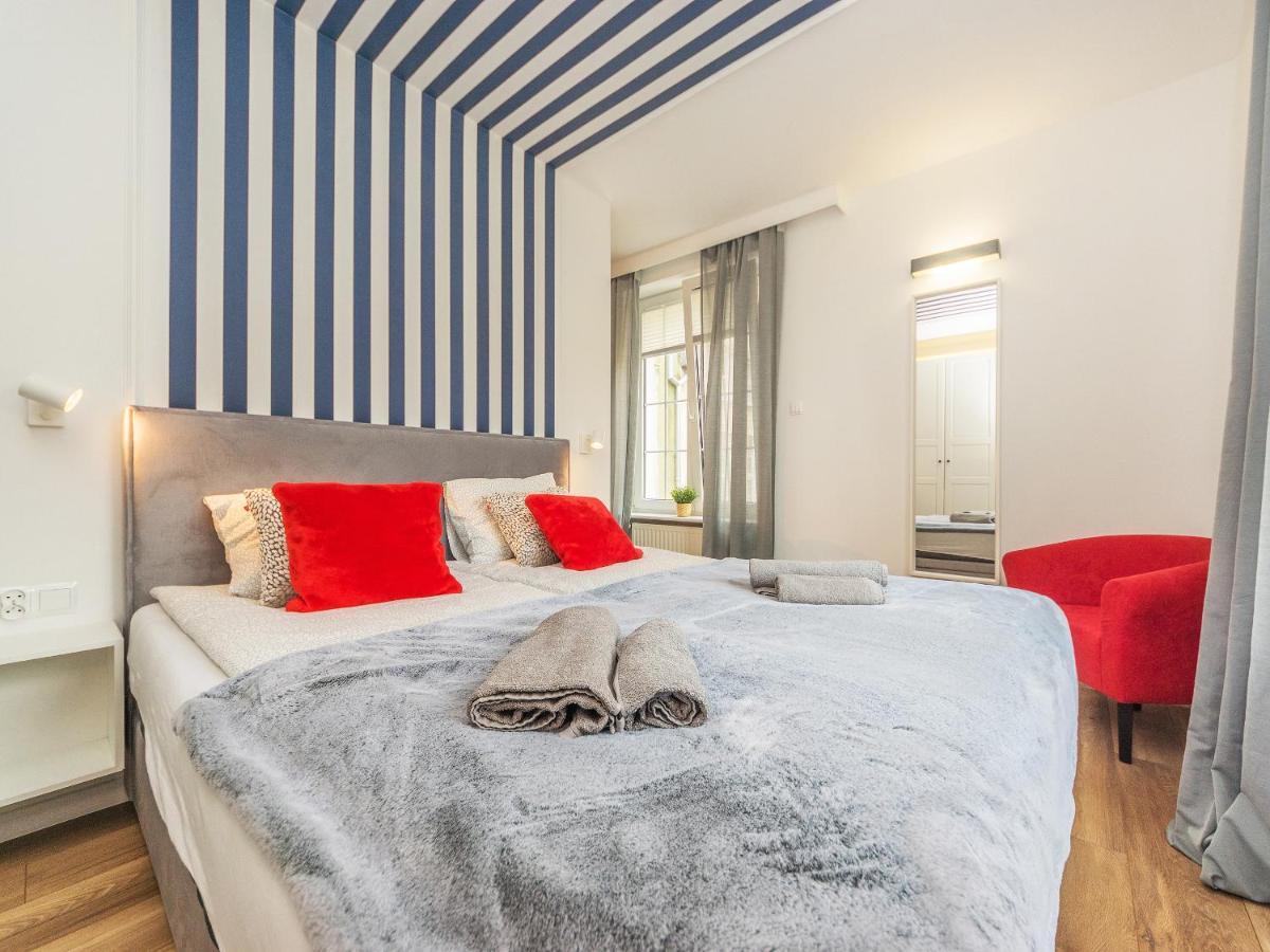 Glow Apartments, Apartament Dluga 69 グダニスク エクステリア 写真