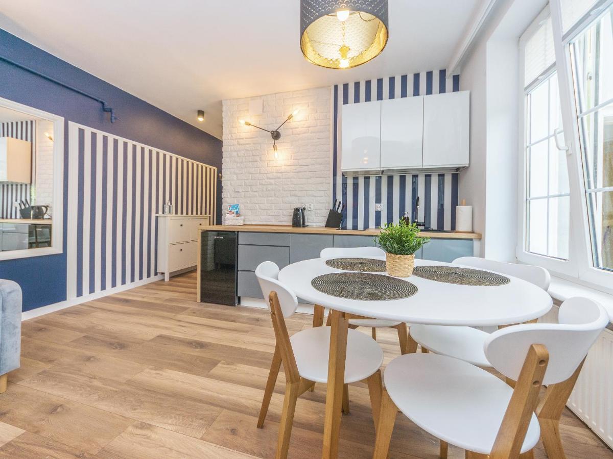 Glow Apartments, Apartament Dluga 69 グダニスク エクステリア 写真